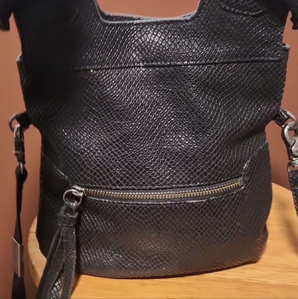 Elegant Black Textured Women's Bag